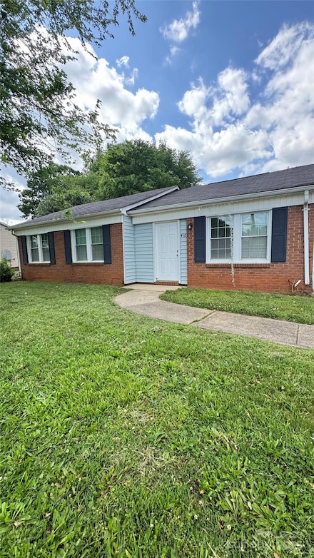 410 W Arrowood Rd, Charlotte, NC 28217