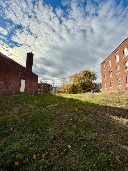 80 Gold St, New Britain, CT 06053