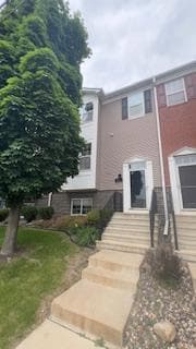 427 2nd St NE, Hopkins, MN 55343