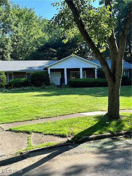 2915 Elmbrook Dr, Silver Lake, OH 44224