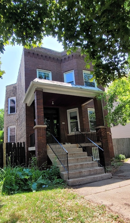 4139 N Pulaski Rd, Chicago, IL 60641
