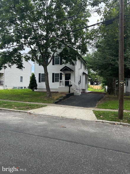 35 S Davis Ave, Audubon, NJ 08106