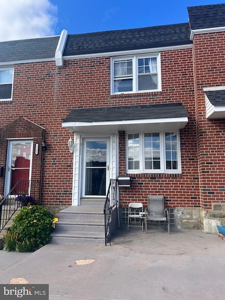 3111 Gilham St, Philadelphia, PA 19149