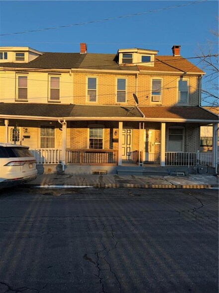 1223 S 3rd St, Allentown, PA 18103
