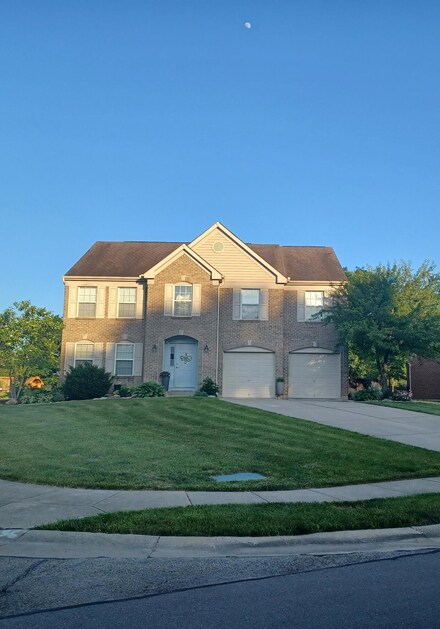 1127 Bayswater Dr, Union, KY 41091
