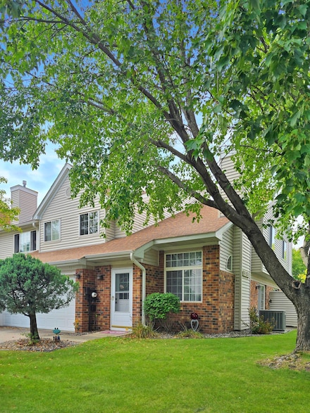 1250 Birch Ct Unit 21, White Bear Lake, MN 55110