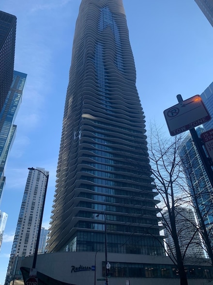 225 N Columbus Dr Unit 5413, Chicago, IL 60601