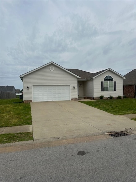 970 Wintercress Ln, Bowling Green, KY 42104