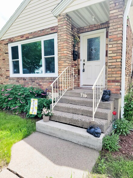 716 4th St S, Virginia, MN 55792