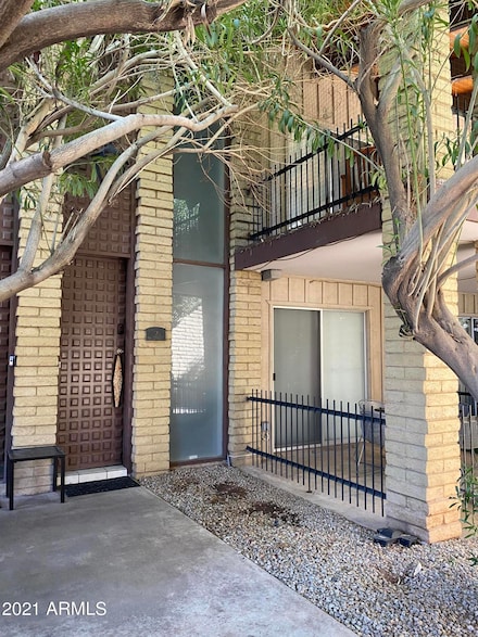 6925 E 4th St Unit 2, Scottsdale, AZ 85251