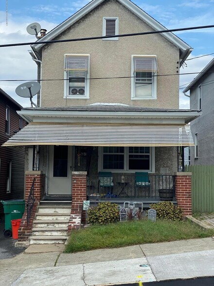 113 E Grove St, Scranton, PA 18510