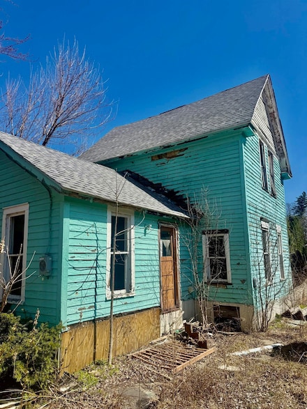 1327 S Warren Ave, Saginaw, MI 48601
