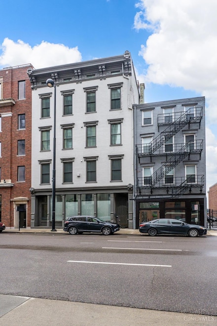 813 Broadway St, Cincinnati, OH 45202