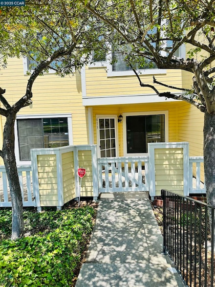 613 Devonwood Unit 613, Hercules, CA 94547