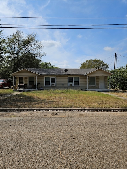 322 N Lakeview Dr, Waco, TX 76705