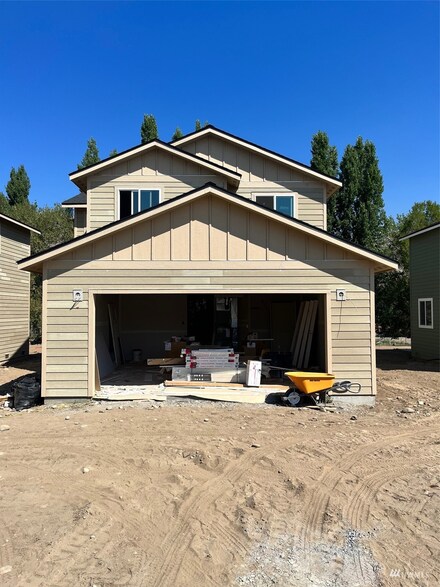 1241 Theo Way, Rock Island, WA 98850
