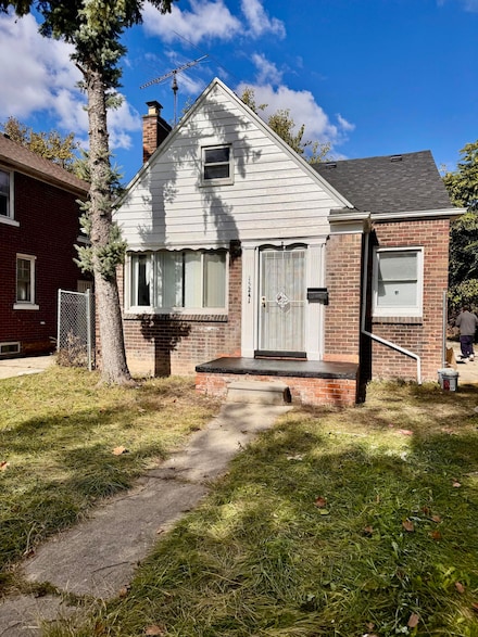 15241 Seymour St, Detroit, MI 48205