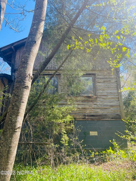 6185 Rough And Ready Rd, Chadbourn, NC 28431