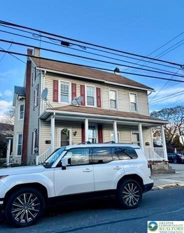 35 E Pennsylvania Ave, Pen Argyl, PA 18072