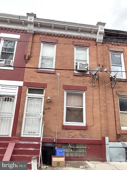 2736 N Croskey St, Philadelphia, PA 19132