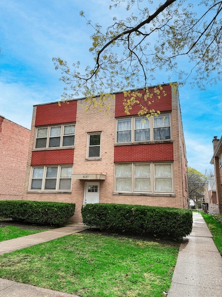 8137 Keating Ave, Skokie, IL 60076