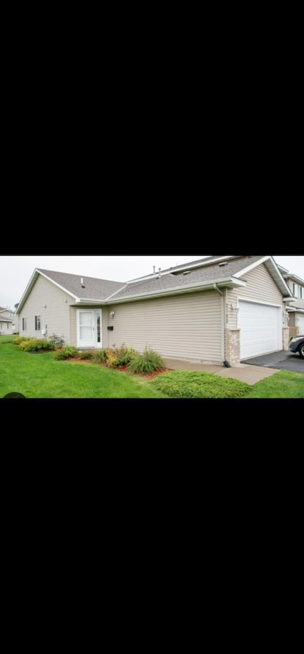 2145 Cleveland Way S, Cambridge, MN 55008