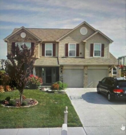 908 Regency Ct, Trenton, OH 45067