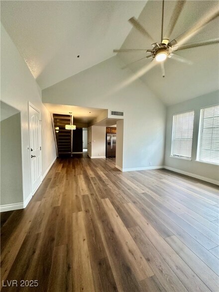 2611 S Durango Dr Unit 201, Las Vegas, NV 89117