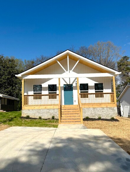 5274 Rotary Dr, Chattanooga, TN 37416