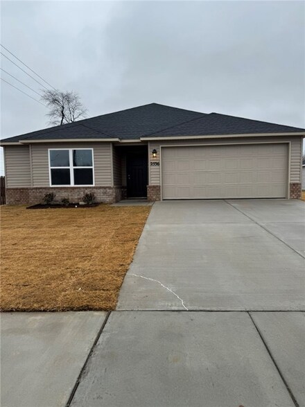 2536 E Fox Meadow St, Siloam Springs, AR 72761