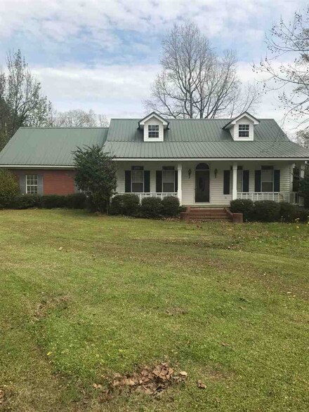 2093 Highway 483 N, Morton, MS 39117