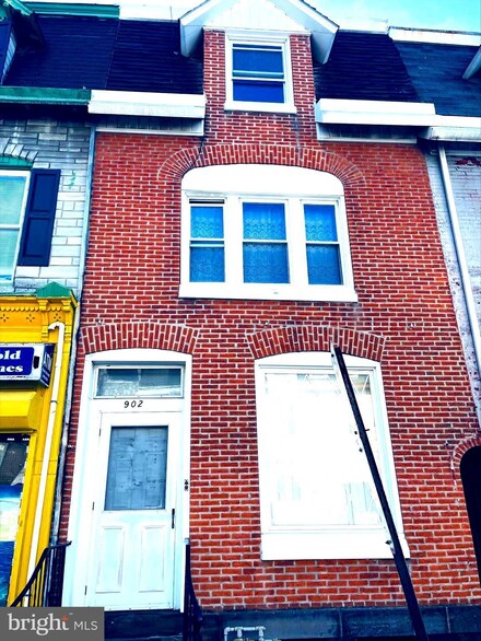 902 N 11th St, Reading, PA 19604