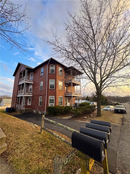20 Vivian Ave, Cumberland, RI 02864