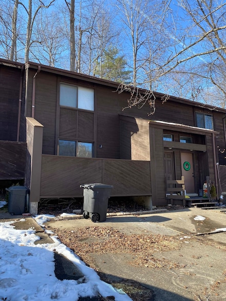 5732 Shawnee Dr, Huntington, WV 25705