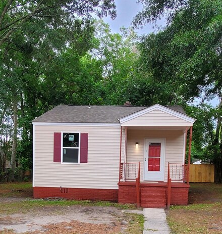 2682 Poplin Ave, North Charleston, SC 29405