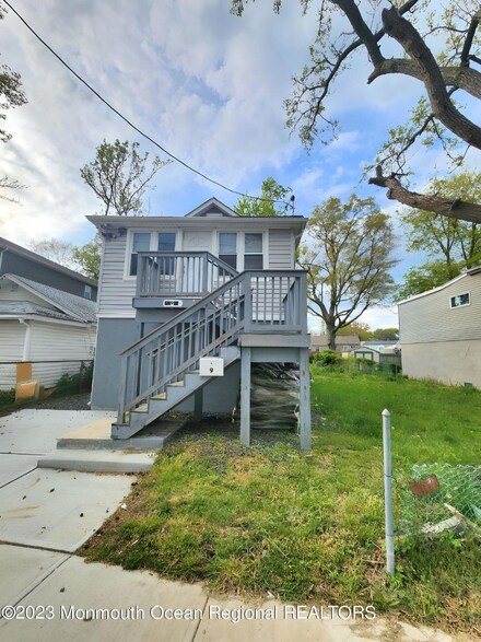 9 Grove Place, Keansburg, NJ 07734