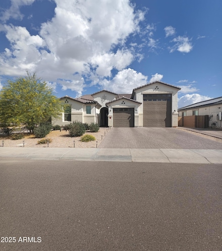 7616 W Jones Ave, Phoenix, AZ 85043