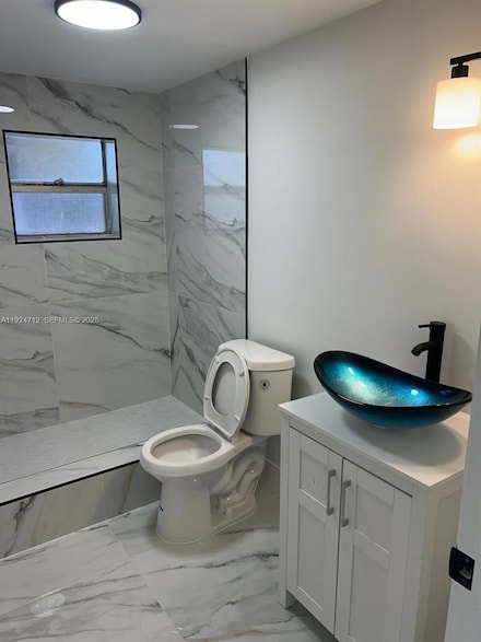 580 NW 185th St, Miami, FL 33169