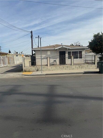7916 Beach St Unit 2, Los Angeles, CA 90001