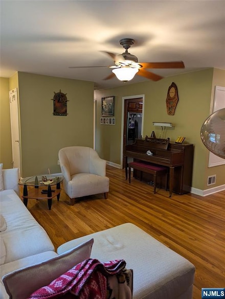 221 Oakridge Rd, Hillsdale, NJ 07642