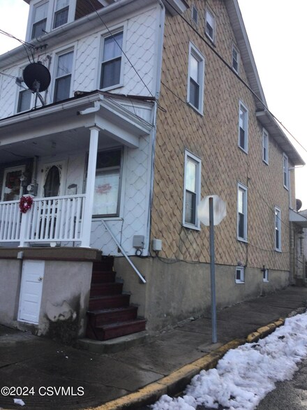 228 S 2nd St, Shamokin, PA 17872