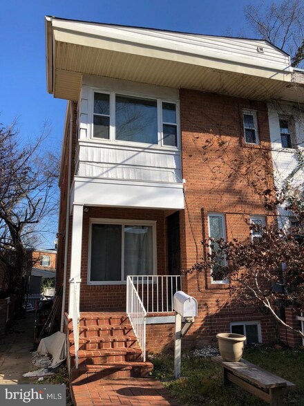 662 Madison St NE, Washington, DC 20011