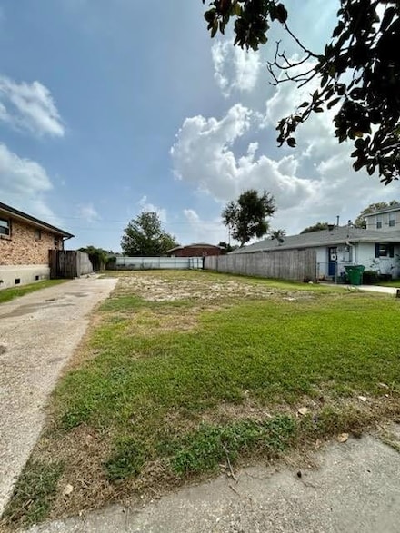 613 Lake Ave, Metairie, LA 70005