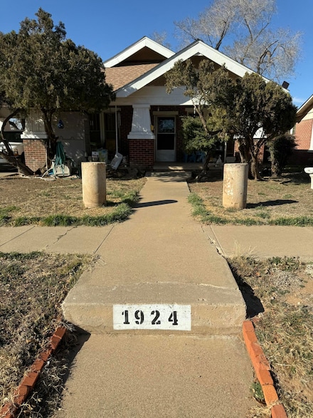 1924 14th St, Lubbock, TX 79401