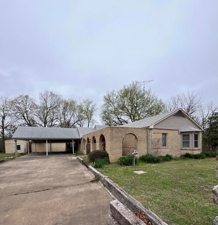 512 Crane Ln, Bernice, OK 74331