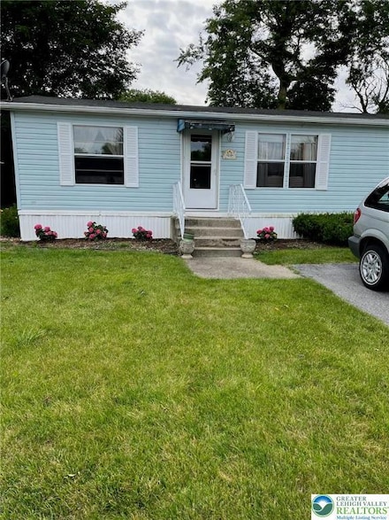 14 Canterbury Ct, Easton, PA 18040