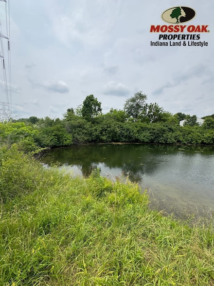 2002 Bridgeport Rd, Indianapolis, IN 46231