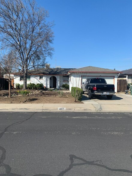 427 W Twain Ave, Clovis, CA 93612
