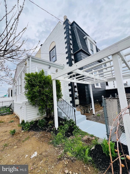 147 Wellington Rd, Upper Darby, PA 19082
