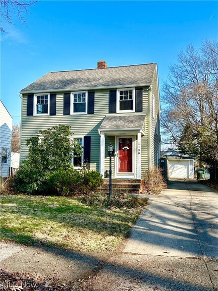 1139 Piermont Rd, Cleveland, OH 44121